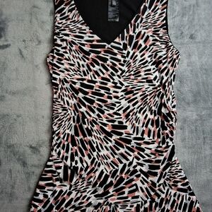 White House Black Market Sleeveless Top Size XS V Neck Awesome  Pattern.